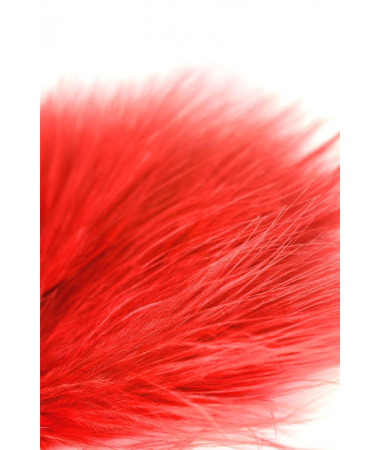 Красная пуховая щекоталка - 13 см.